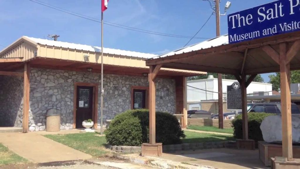 Commerce building in Sulpher Texas